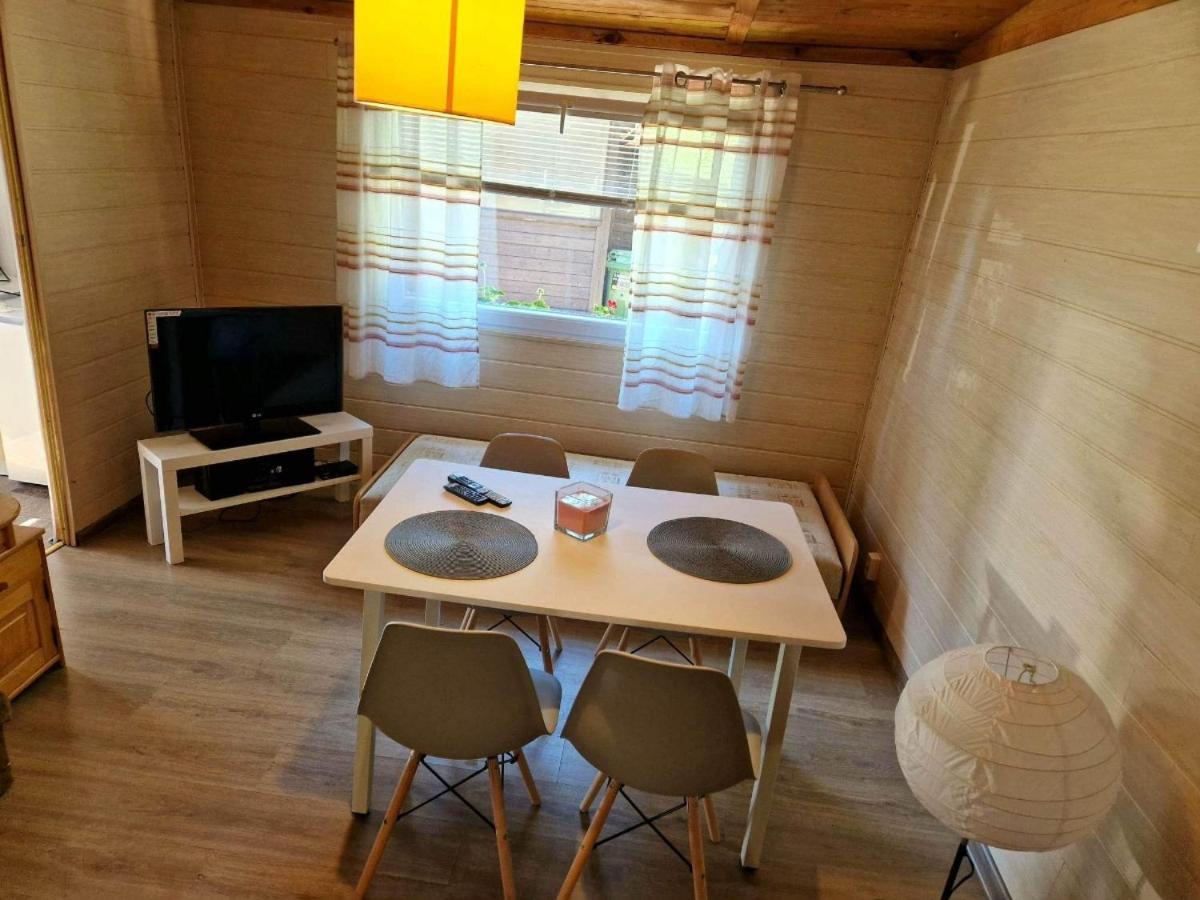 Hotel Pod Sosna à Mielno  Extérieur photo